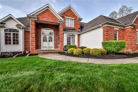 Homes For Sale - 5726 Canyon Ridge Drive<br/> Lake County, Perry, OH 44077
