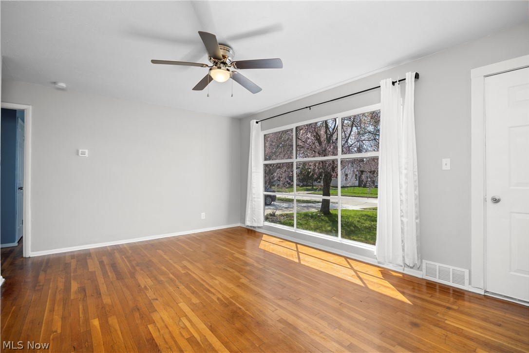 13704 Elsetta Avenue