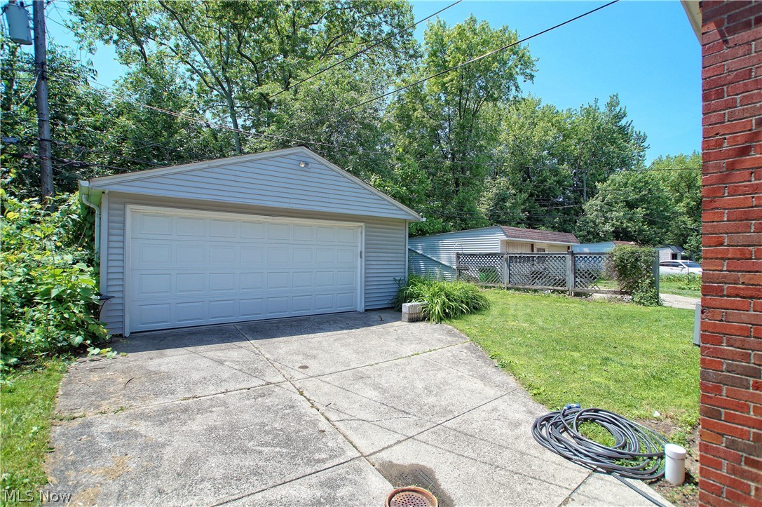 Vinewood Realty Companys Vinewood Beach - Residential