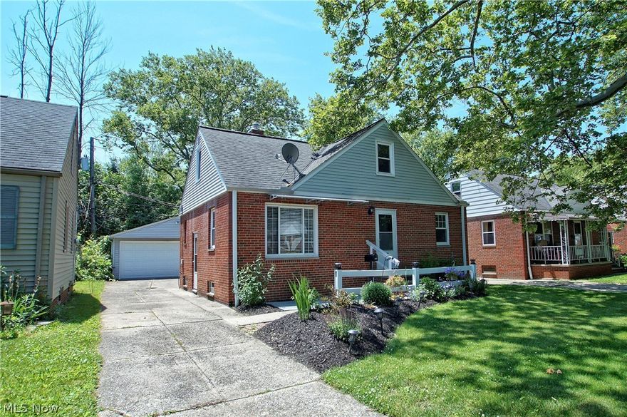 Welcome to this super clean and renovated 2 bedroom, 1 full bath Bungalow in Willowick. Want to finish the upstairs of the bungalow into more bedrooms? Want to finish the basement into a rec room and add a bathroom? Want to get into something AFFORDABLE now and do those renovations later? This home gives you so many different options, all at a really affordable price for a 2 bedroom home in Willowick! Mechanicals are all from 2016! 1 year APHW home warranty included with your purchase!