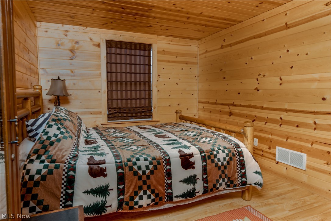 Bear Vly West Prop - Residential