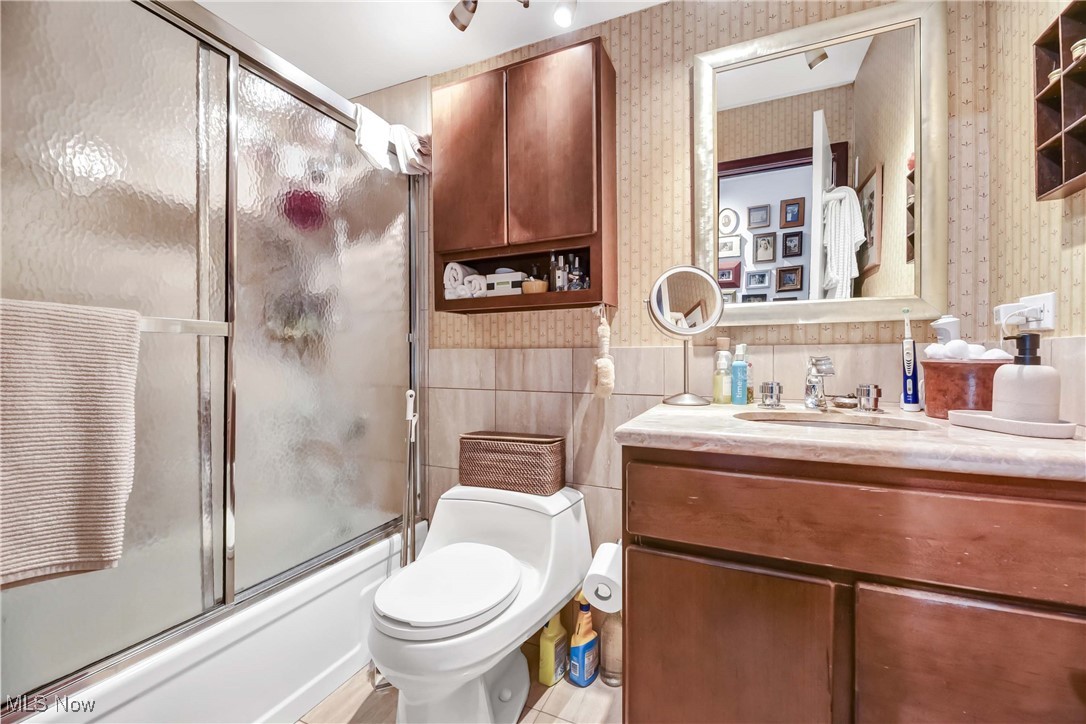 12900 Lake Avenue #127, Lakewood, Ohio image 23