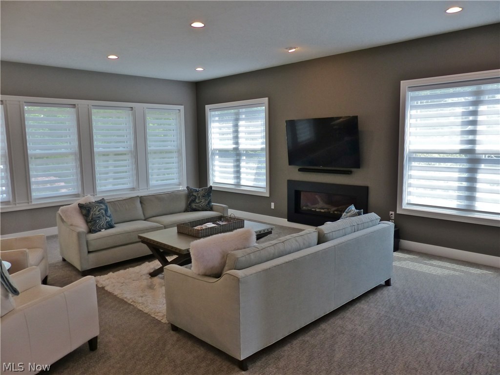 Ridgewood 04 - Residential