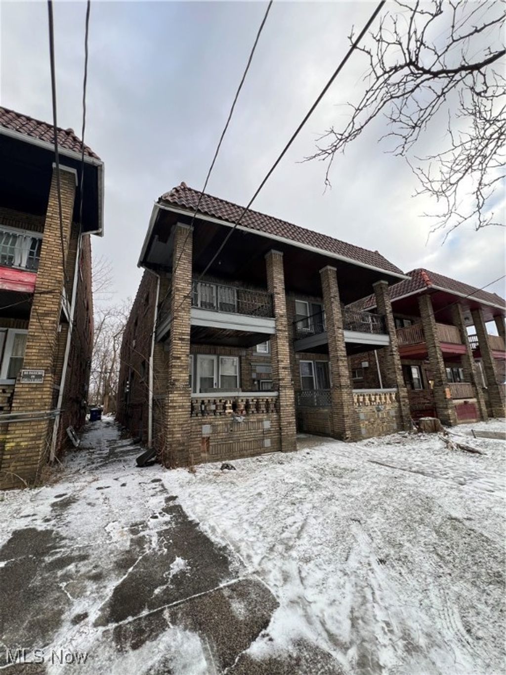 Photo of 999 E 143rd Street, Cleveland, OH 44110 (MLS # 5176310)