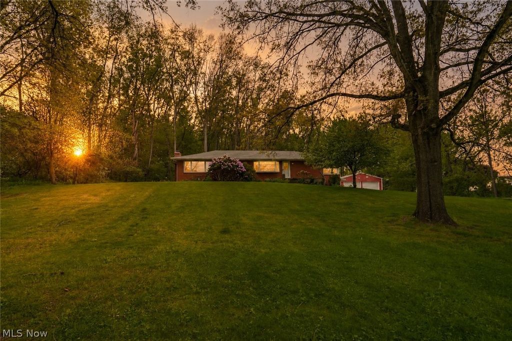 Photo of 5666 Butterbridge Road NW, Canal Fulton, OH 44614 (MLS # 5210384)