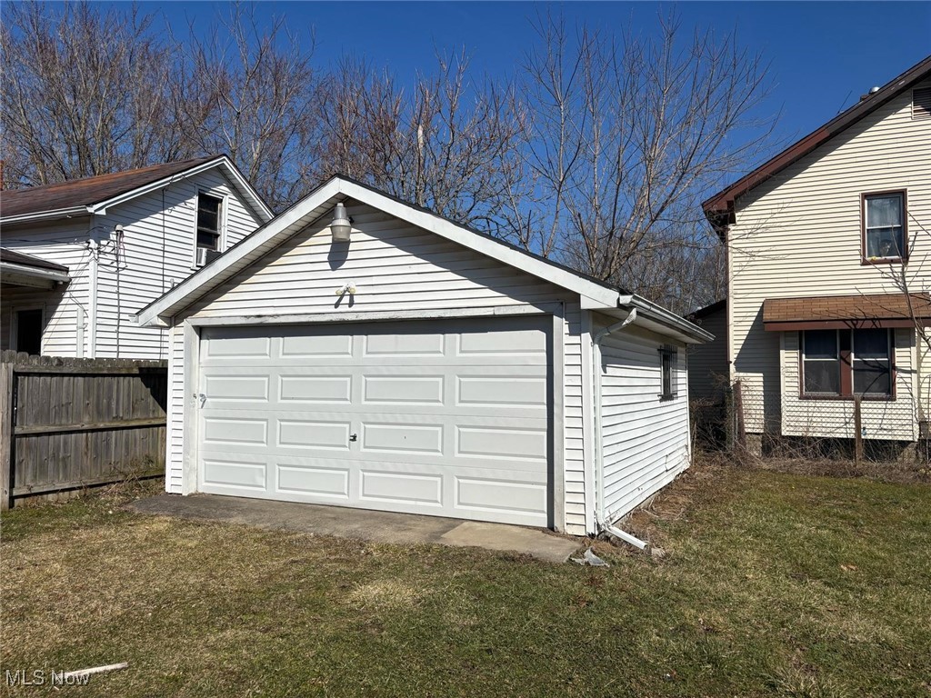 2212 Mahoning Avenue, Warren, Ohio image 3