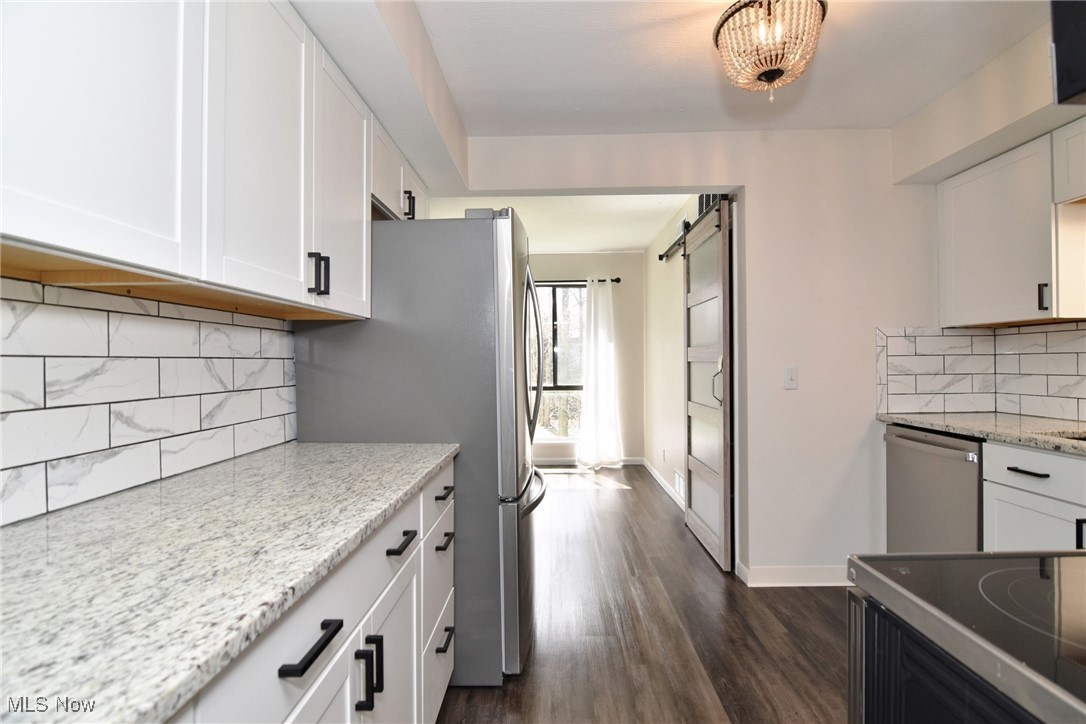 6270 Greenwood Parkway 303