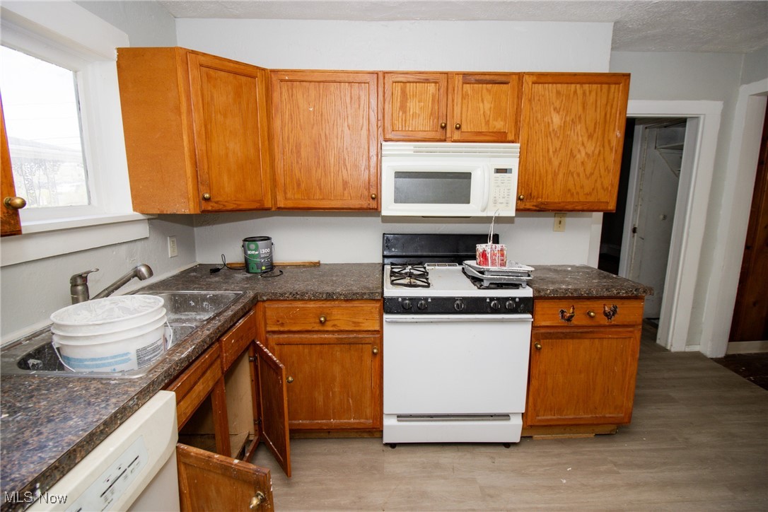 320 Crosby Street, Akron, Ohio image 13