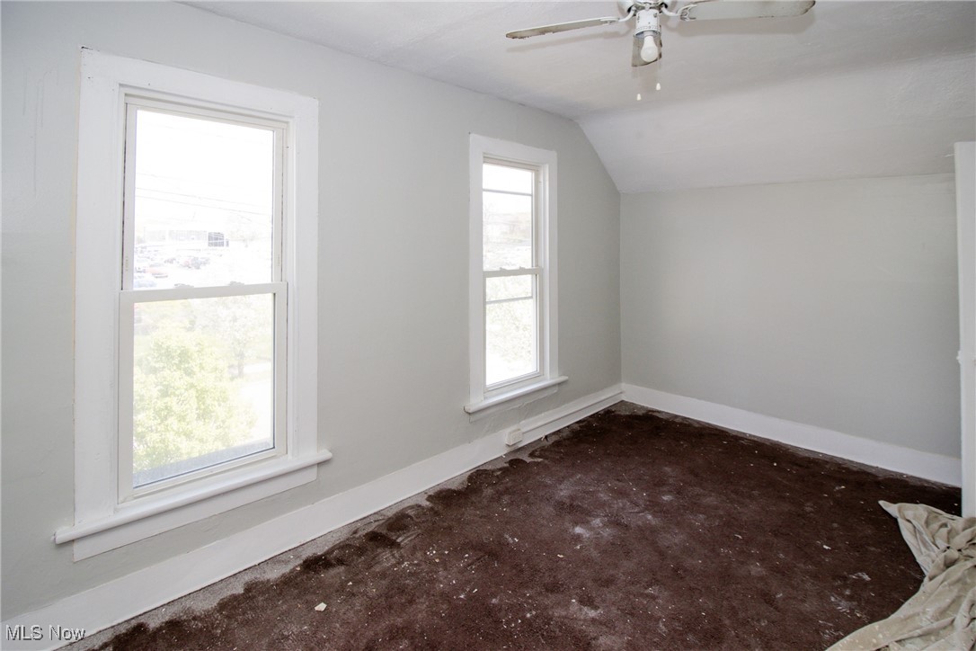 320 Crosby Street, Akron, Ohio image 22