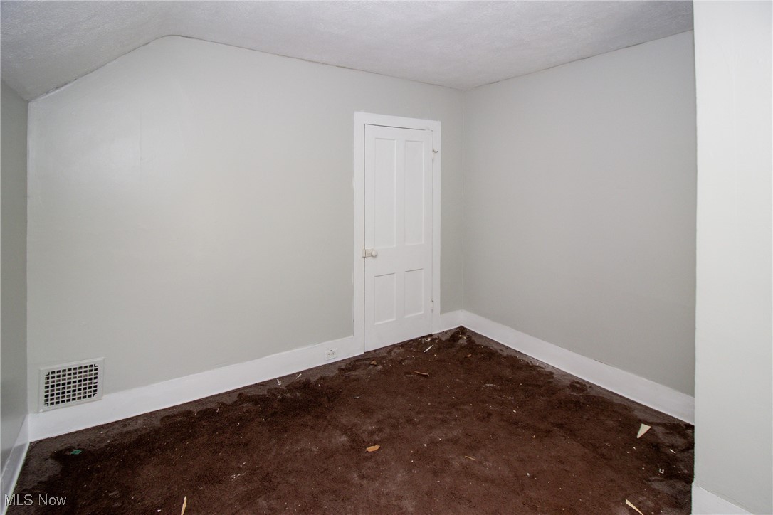 320 Crosby Street, Akron, Ohio image 19