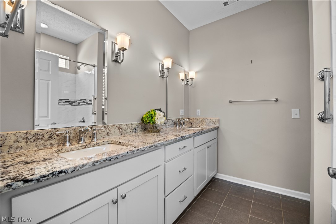 Four Seasons/Chestnut Rdg Sub - Residential