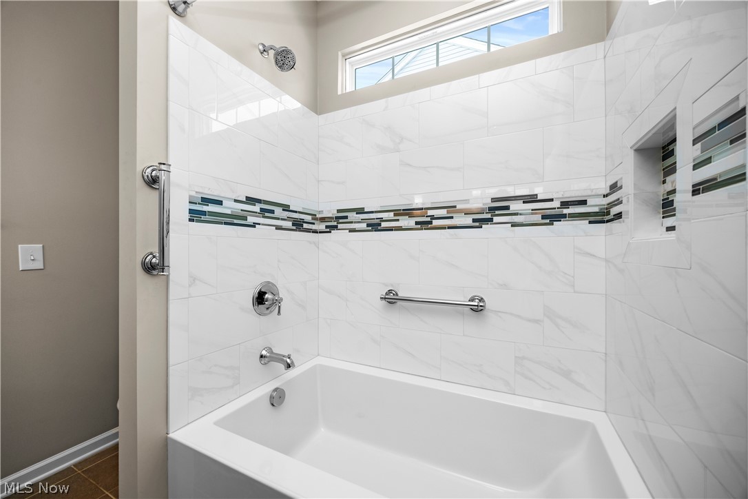 Four Seasons/Chestnut Rdg Sub - Residential