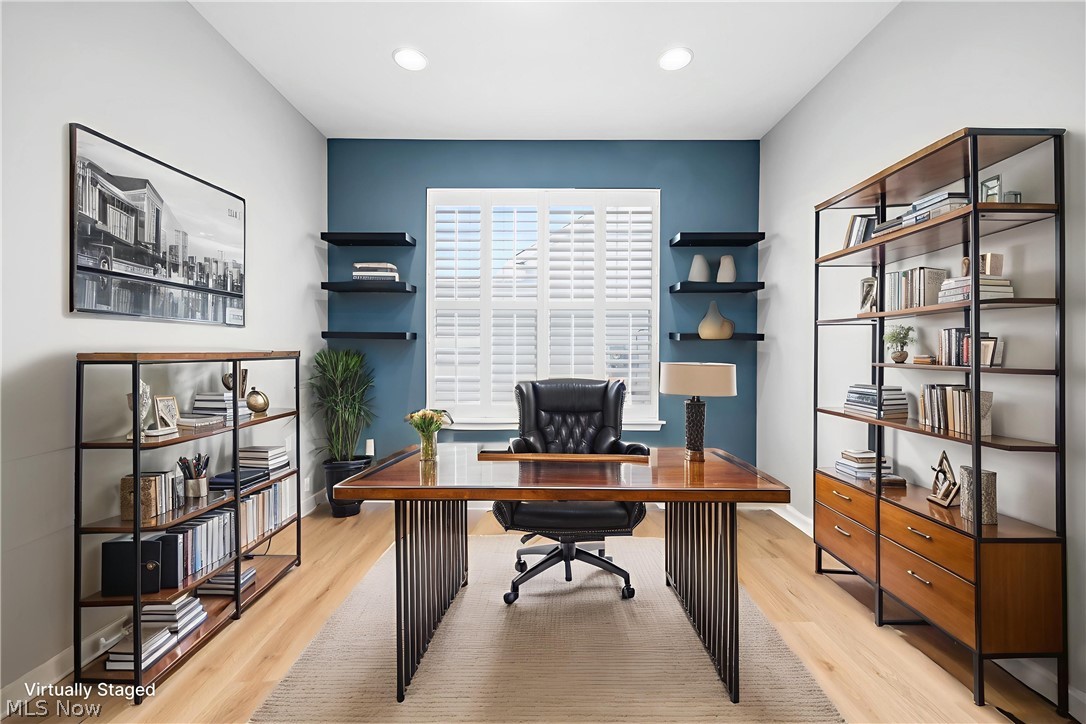 Four Seasons/Chestnut Rdg Sub - Residential