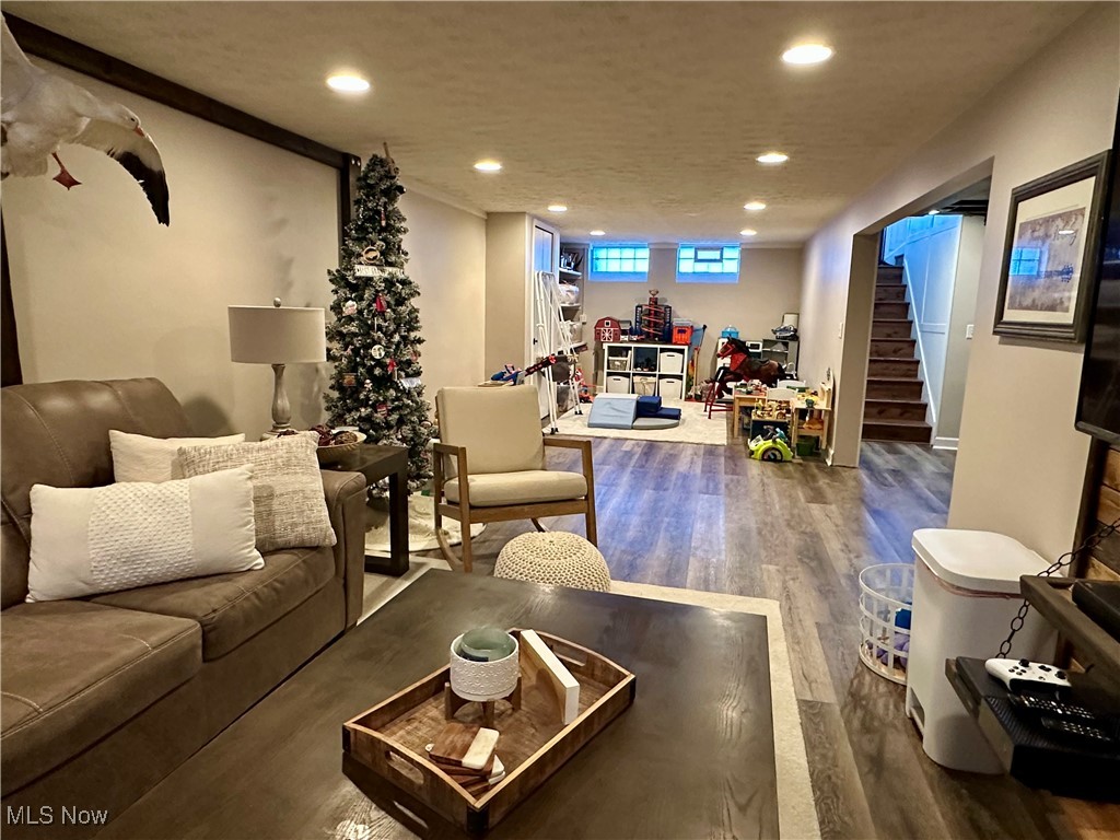 Willow Shore Builders Sub - Residential