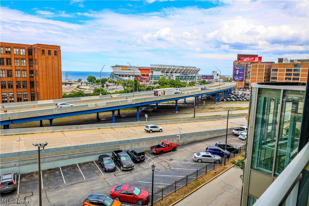 Pinnacle Condo - Residential