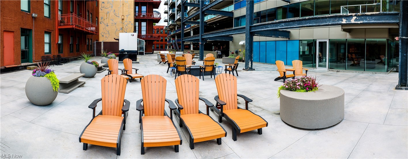 Pinnacle Condo - Residential