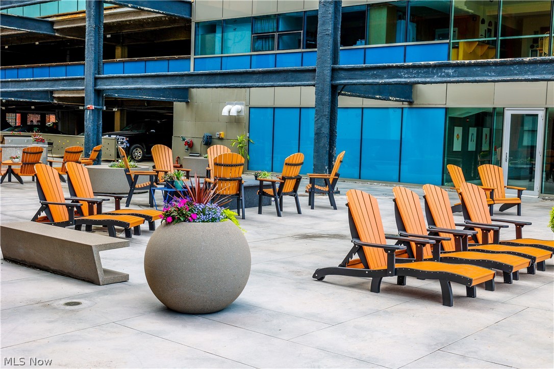 Pinnacle Condo - Residential