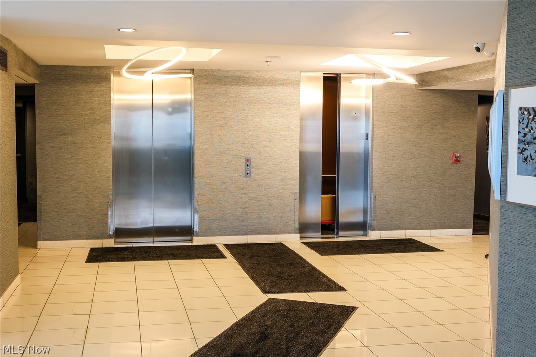 Pinnacle Condo - Residential