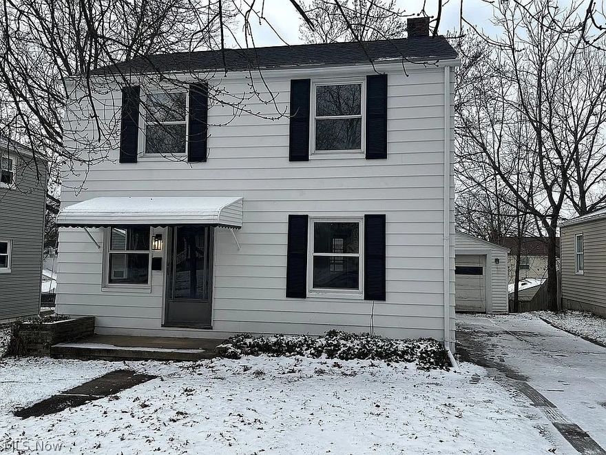 Just a few blocks to the Park!
This Firestone Park cutie has been completely remodeled!  
New roof!  New kitchen and bath with custom tile and new stainless dishwasher! Newly refinished hardwood floors!  Newer windows! Newer mechanicals!

This one has it all!