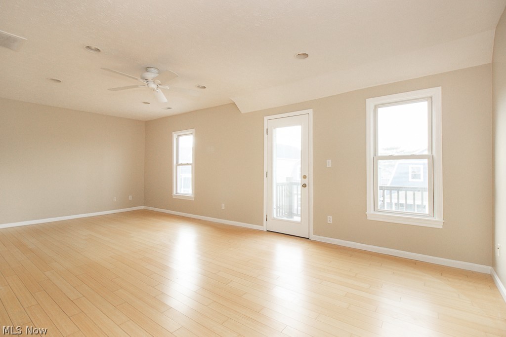 Eckart Algor & Marshalls - Residential Lease