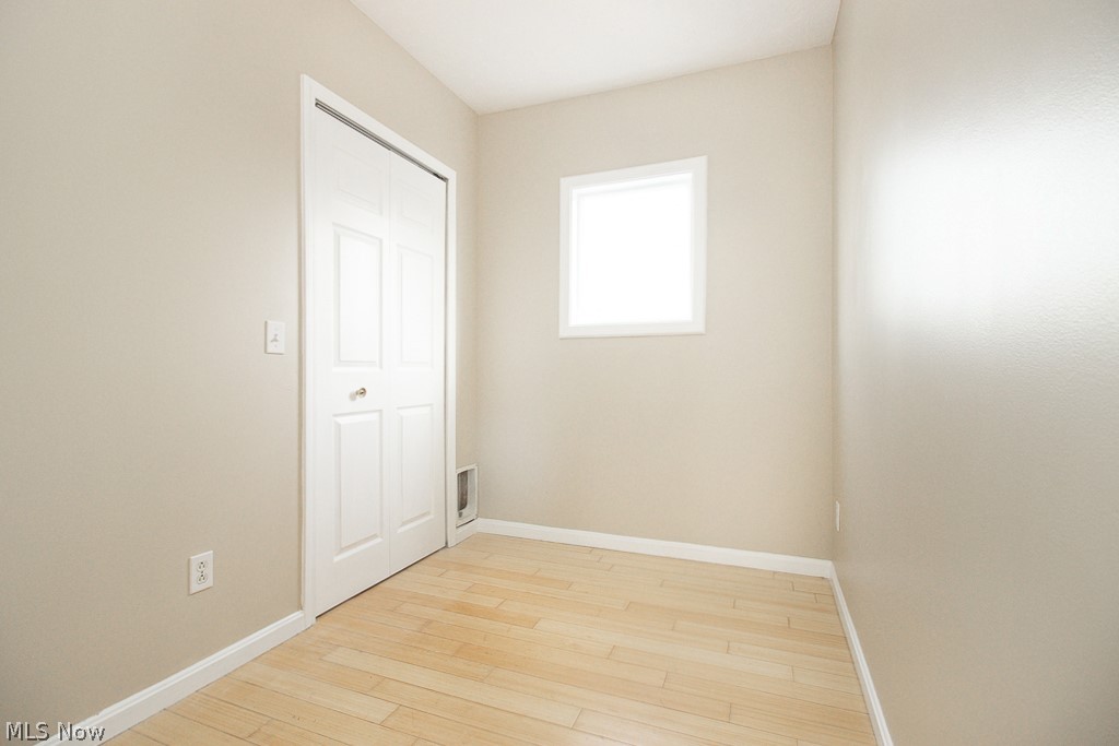 Eckart Algor & Marshalls - Residential Lease