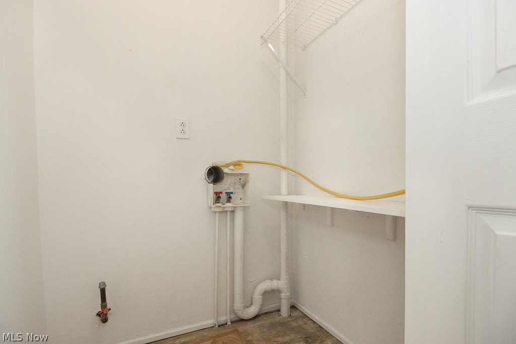 Eckart Algor & Marshalls - Residential Lease