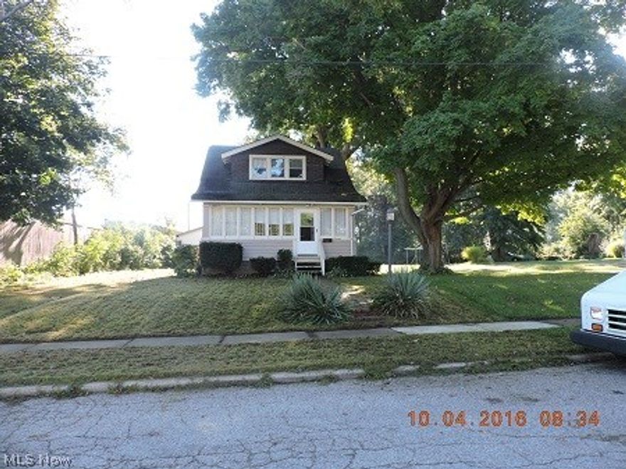 Ashtabula Harbor cape-cod located near Lake Erie shoreline, beaches and Historical W 5th Street shops and diners! This cute 2 bedroom, 1 bath home features hardwood floors, natural woodwork, a cute kitchen, formal dining room and cozy living room. A full unfinished basement and detached garage make even more storage space.