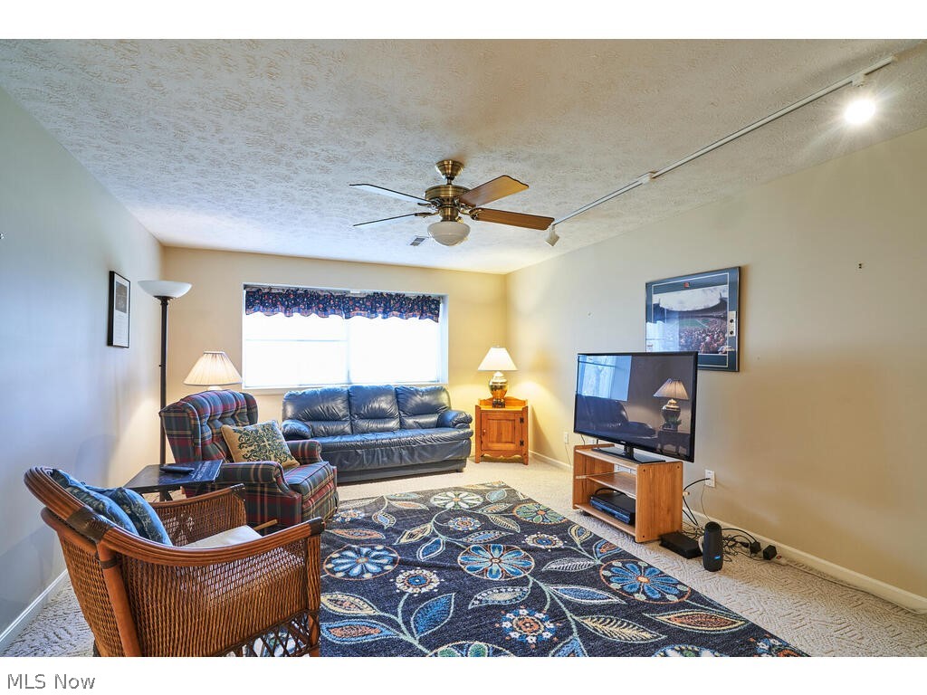 Shady Hollow - Residential