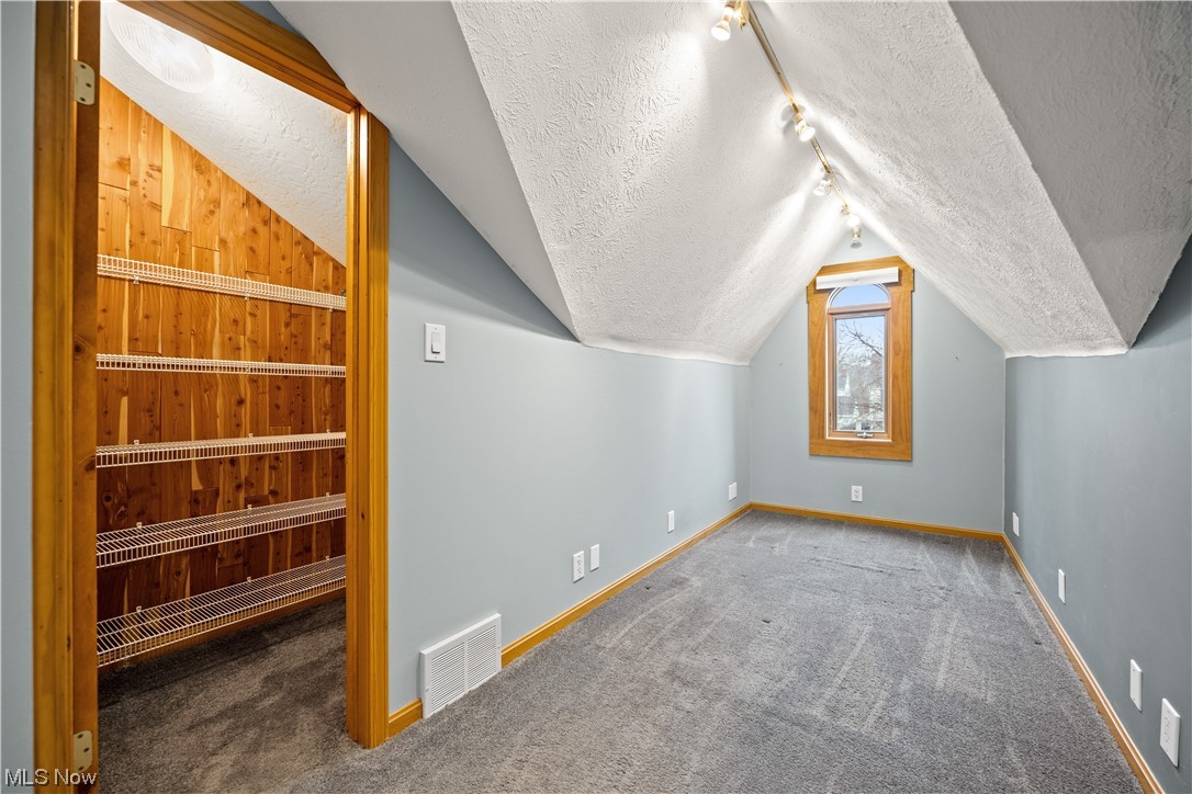 Pilgrim Heights - Residential