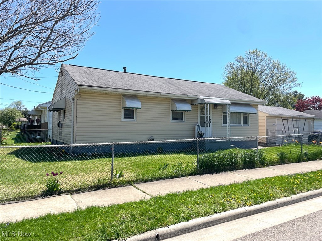 1132 Battles Avenue, Akron, Ohio image 2