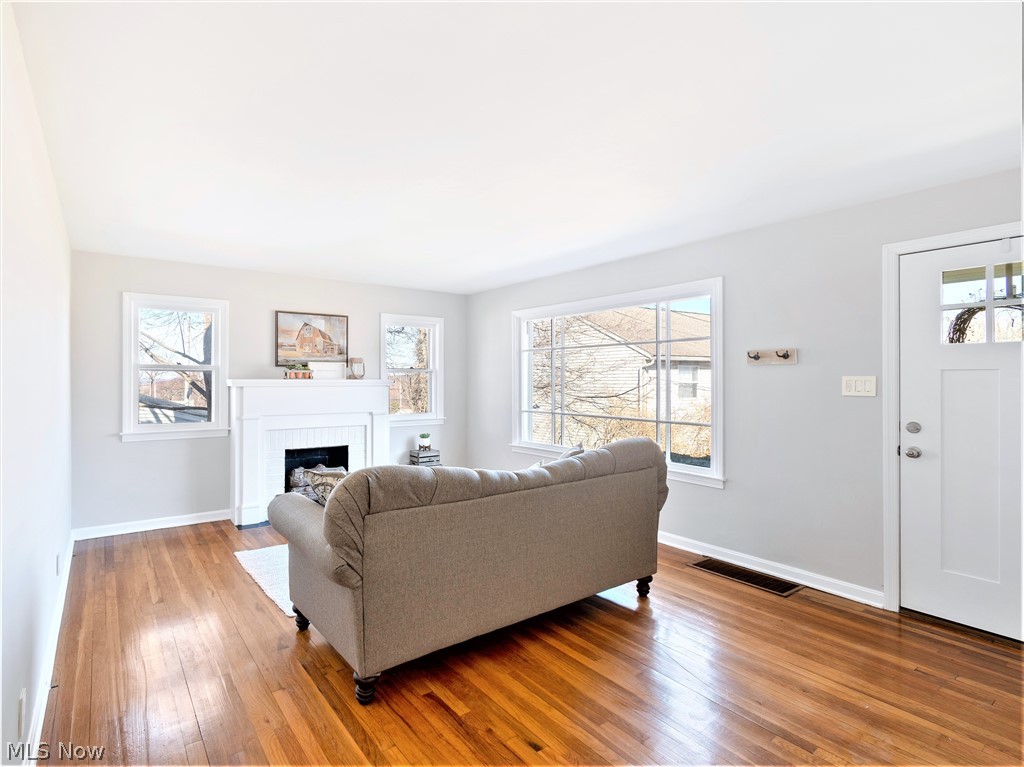 Arlington Waterloo Acres - Residential