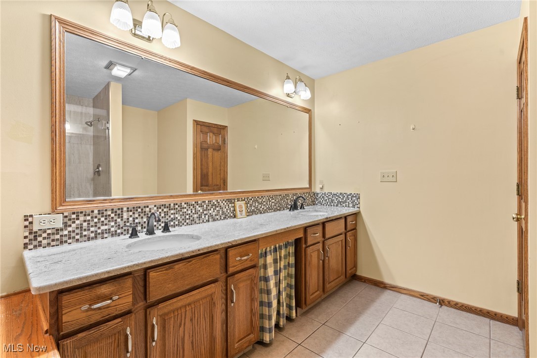 Woods of Williamsburg - Residential