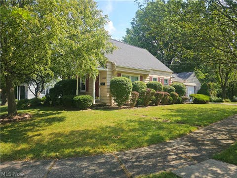 Tiny photo for 2407 27th Street, Cuyahoga Falls, OH 44223 (MLS # 5227134)