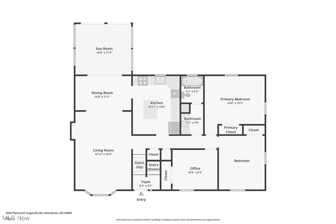 Main image without alt text