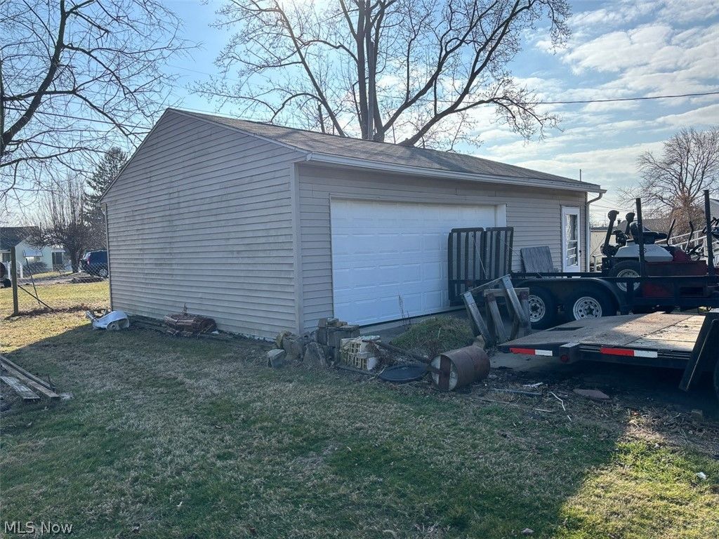 Photo of 2022 Tanner Avenue SW, Canton, OH 44706 (MLS # 5193698)