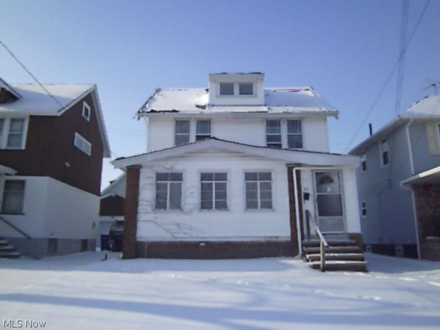 2 bdrm/1 bath colonial close to schools, shopping and hospitals with easy access to downtown Cleveland