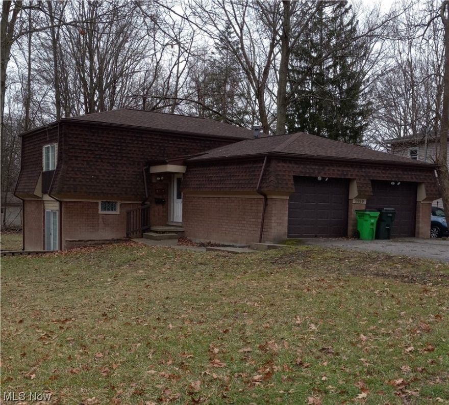 New in Stow! Lower level of duplex with 2 bedrooms/1 bath. Recently refreshed with neutral colors. Fully applianced kitchen with stainless appliances and eating area. Patio sliders off living room. Spacious bedrooms with plenty of closet space. 1 garage car space. Tenants to transfer electric, gas and trash into their names; $50 monthly flat fee for water/sewer. Tenants share laundry in garage. 2 pet limit; $25 monthly pet fee per pet. No smoking. All adult applicants must apply online for credit, background, eviction history. $50 non-refundable application fee per adult applicant.