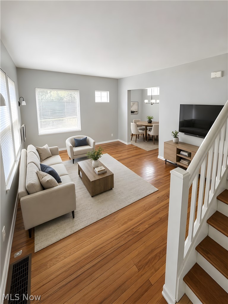 1429 W 38th Street