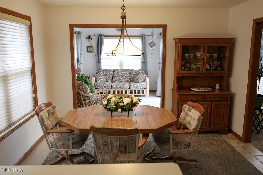 Country Mdws Lk Condo - Residential