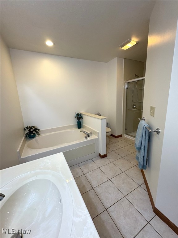 Country Mdws Lk Condo - Residential