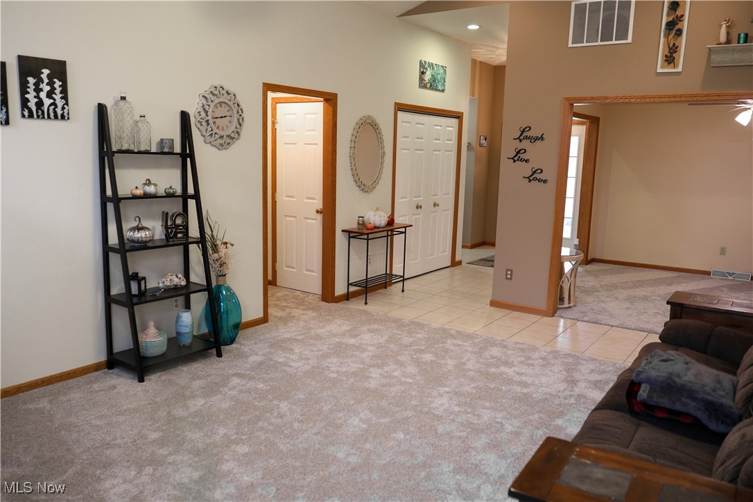 Country Mdws Lk Condo - Residential