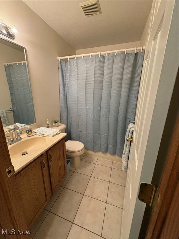 Country Mdws Lk Condo - Residential