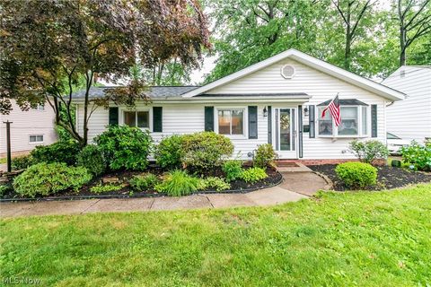 Single Family Residence in Eastlake OH 1605 Luanna Drive.jpg