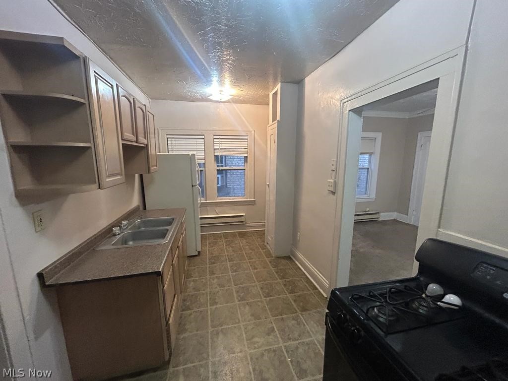 Stone & Thompsons N Noble Road - Residential Lease