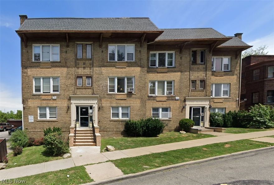 1 bedroom 1 bathroom apartment in Cleveland's East side. FIRST MONTH RENT FREE! NO PET FEE! This unit features a carpeted living room, a roomy kitchen, full bathroom and bedroom! This unit is located in a quiet neighborhood, and is close to shops, dining, and public transportation. SECTION 8 ACCEPTED! Get ready to make this your new home!