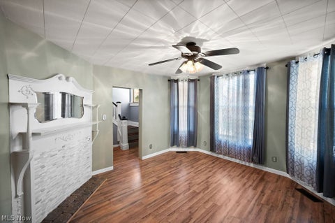 Tiny photo for 828 2nd Street St, Marietta, OH 45750 (MLS # 5257066)
