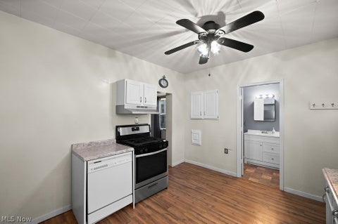 Tiny photo for 828 2nd Street St, Marietta, OH 45750 (MLS # 5257066)