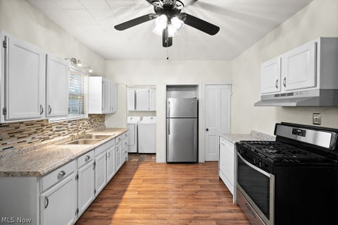 Tiny photo for 828 2nd Street St, Marietta, OH 45750 (MLS # 5257066)