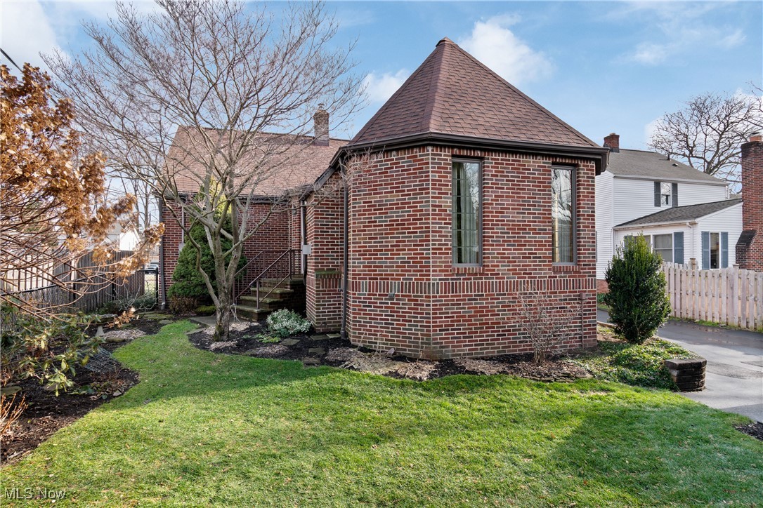 A H Egglestons 01 - Residential