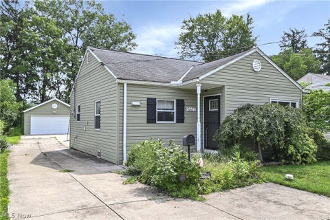 Homes For Sale - 5627 Burns Road<br/> North Olmsted, OH 44070